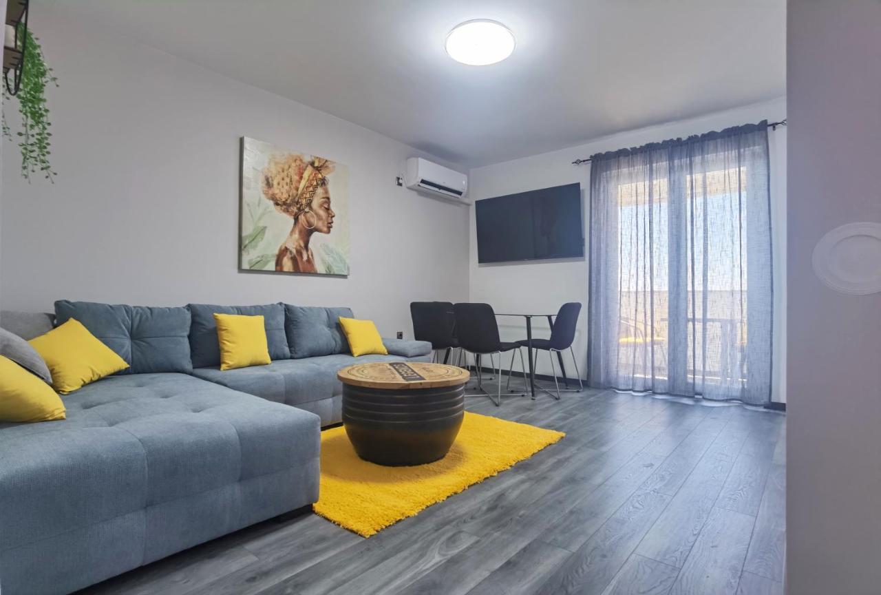Apartment Pek 茨里克韦尼察 外观 照片