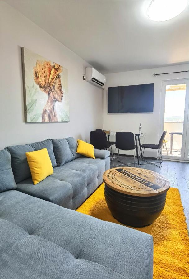 Apartment Pek 茨里克韦尼察 外观 照片