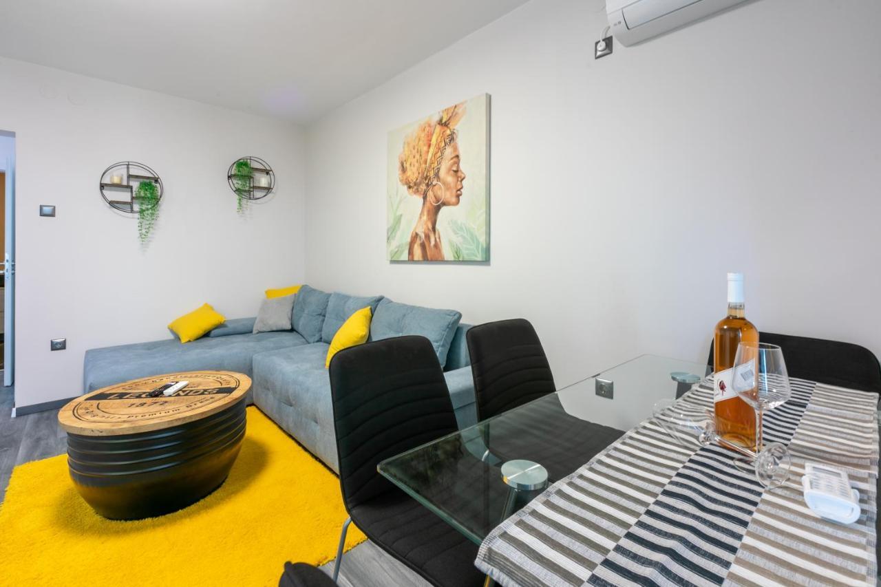 Apartment Pek 茨里克韦尼察 外观 照片