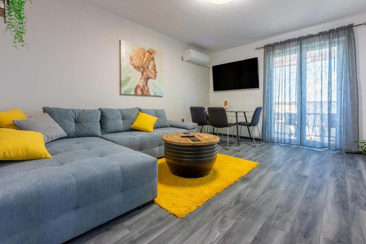 Apartment Pek 茨里克韦尼察 外观 照片